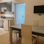 아파트 Sandra *