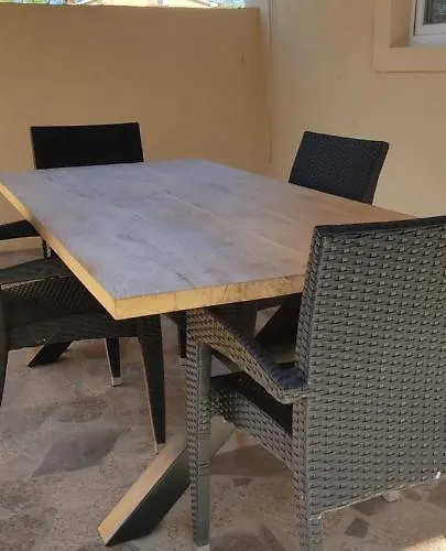 아파트 Sandra 브르사르